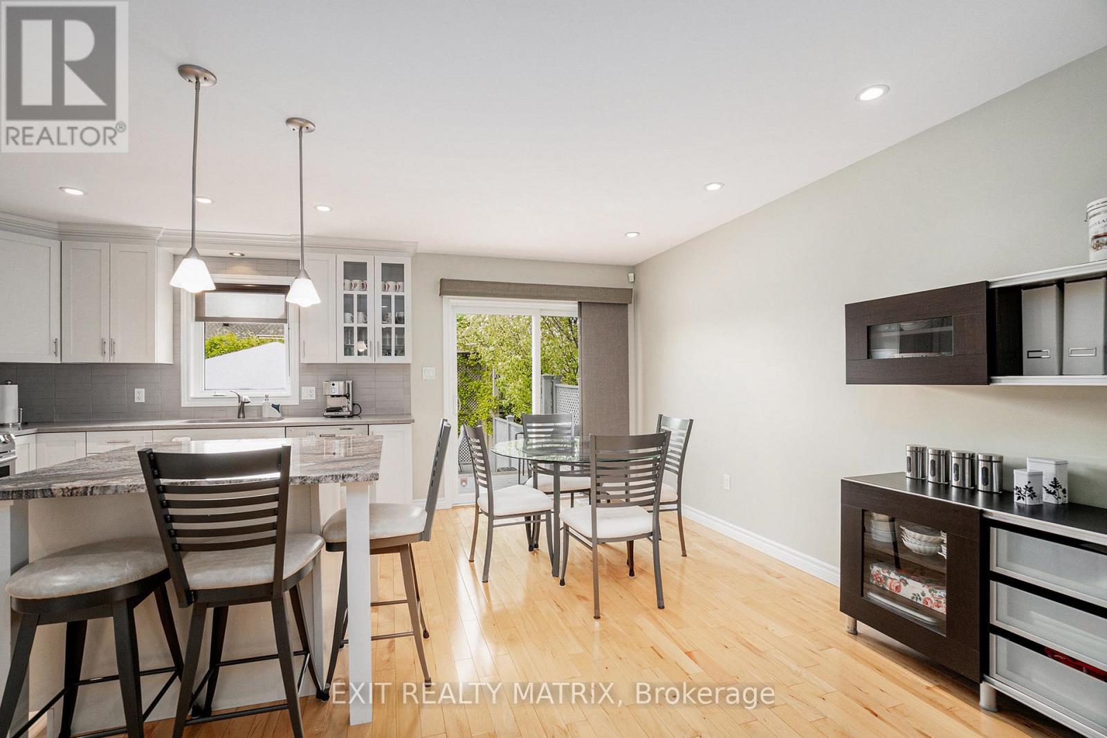 209 Jasper Crescent, Clarence-Rockland, Ontario  K4K 0A3 - Photo 11 - X12168899