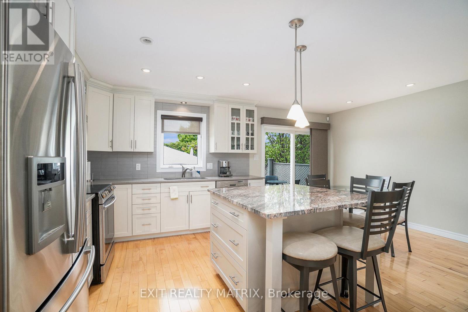 209 Jasper Crescent, Clarence-Rockland, Ontario  K4K 0A3 - Photo 13 - X12168899