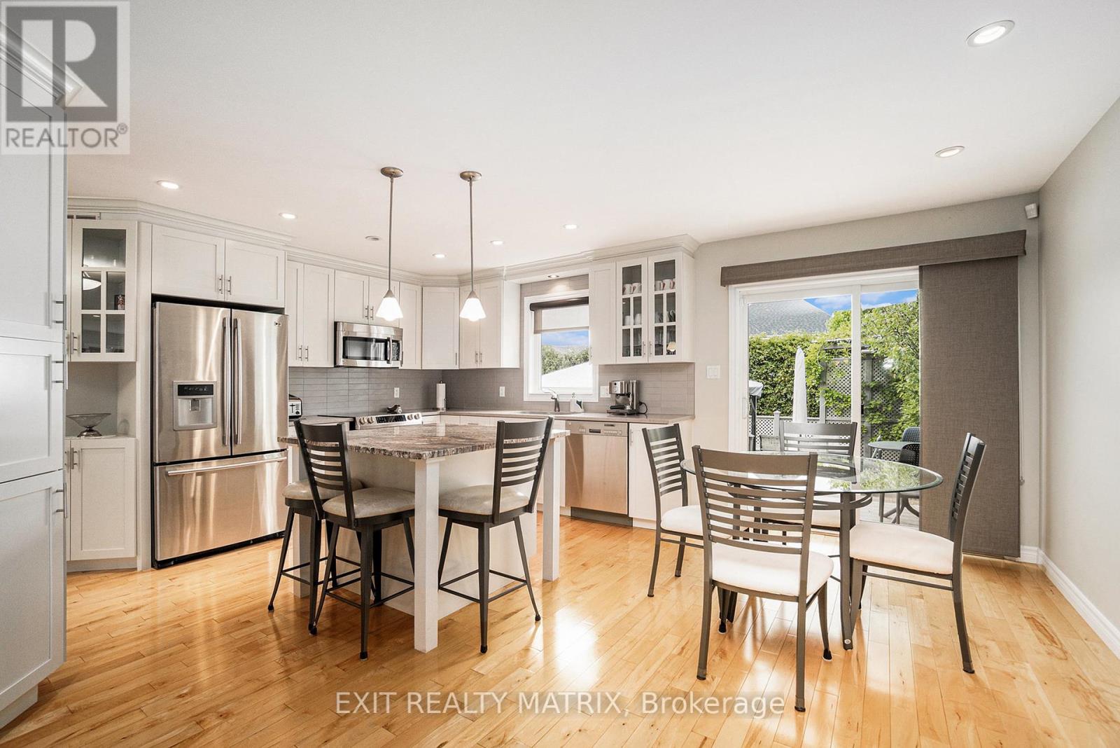 209 Jasper Crescent, Clarence-Rockland, Ontario  K4K 0A3 - Photo 9 - X12168899