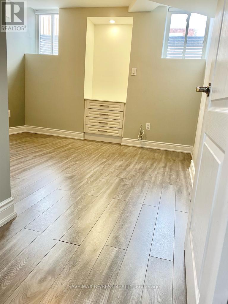 Bsmt - 20 Isle Royal Terrace S, Brampton, Ontario  L6Y 6B1 - Photo 8 - W12166947