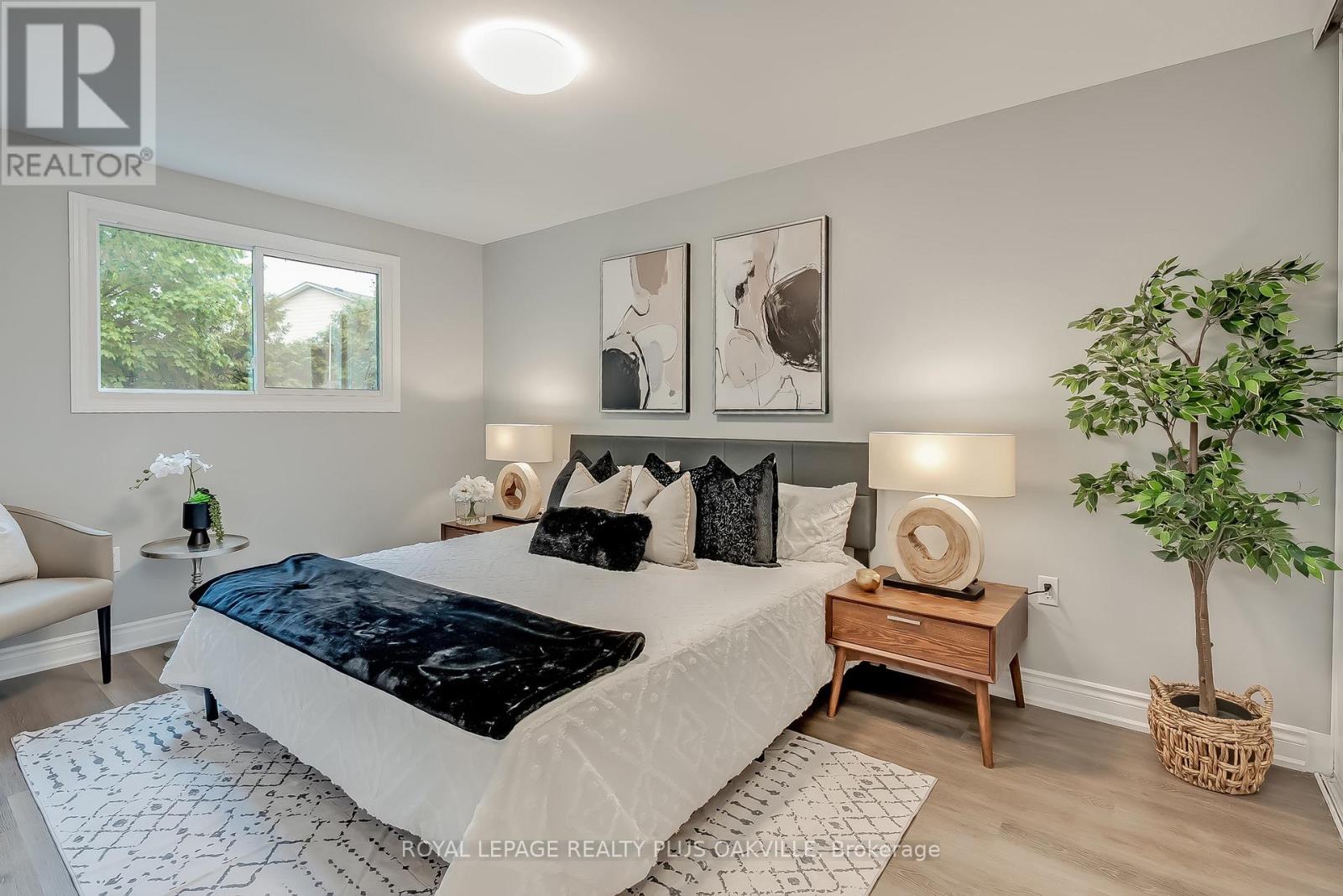 2561 Cavendish Drive, Burlington, Ontario  L7P 4E3 - Photo 15 - W12168637