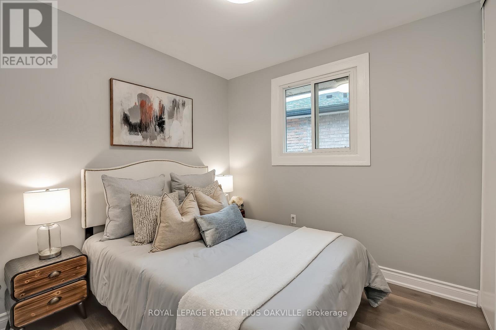 2561 Cavendish Drive, Burlington, Ontario  L7P 4E3 - Photo 17 - W12168637