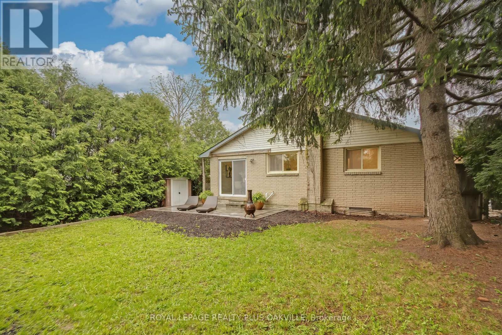 2561 Cavendish Drive, Burlington, Ontario  L7P 4E3 - Photo 24 - W12168637