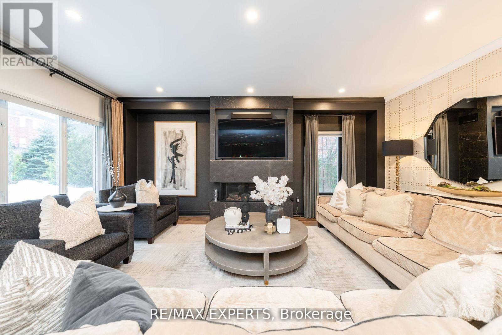 5380 Vail Court, Mississauga, Ontario  L5M 6G9 - Photo 15 - W12168755