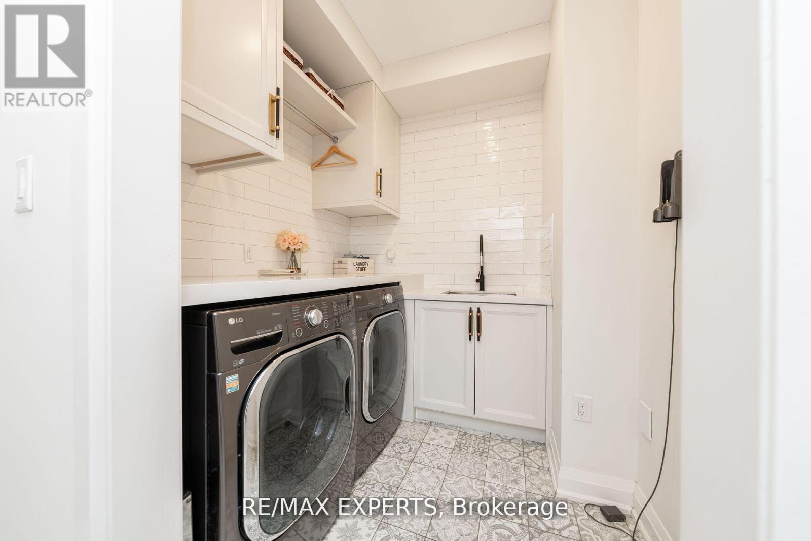 5380 Vail Court, Mississauga, Ontario  L5M 6G9 - Photo 21 - W12168755