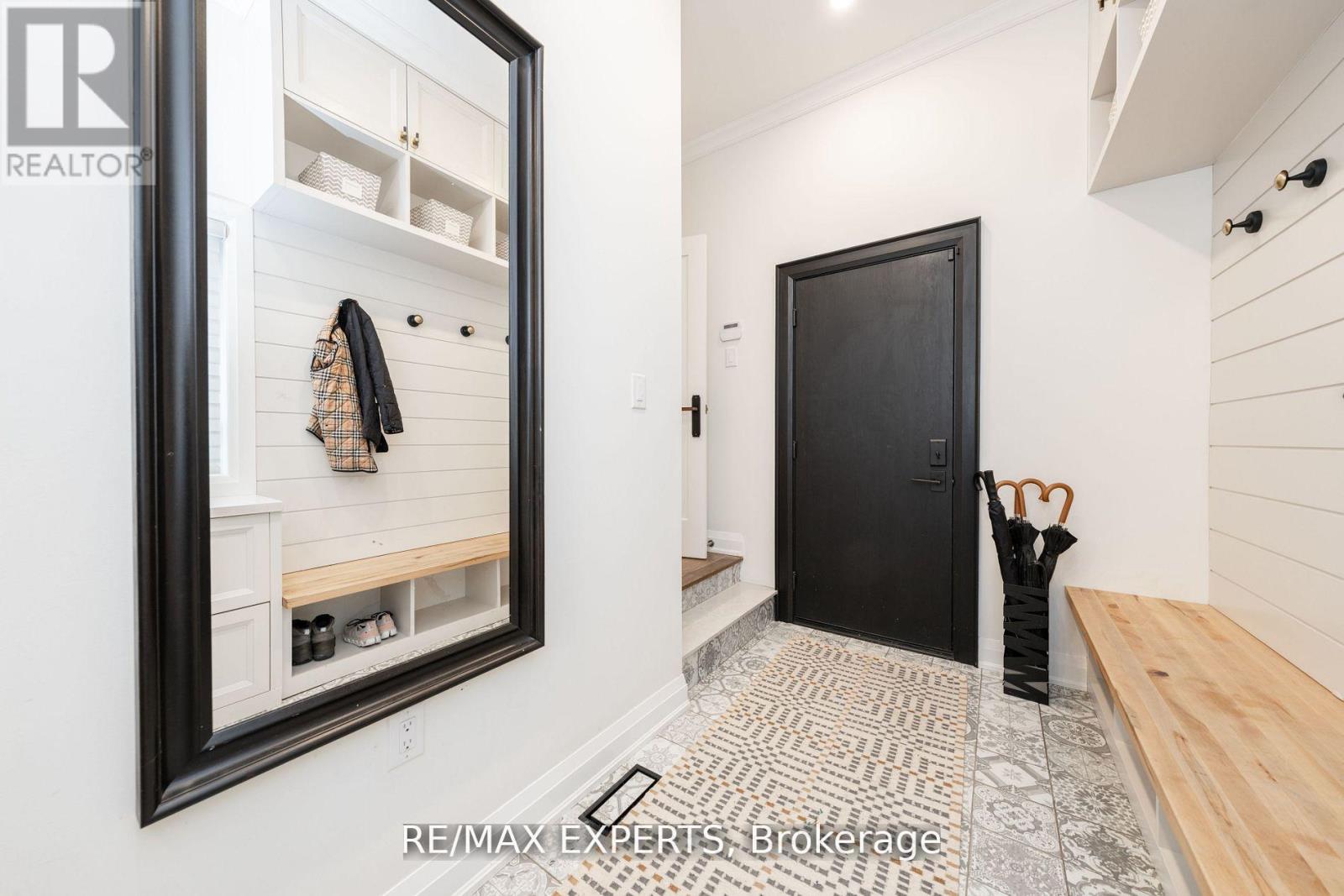 5380 Vail Court, Mississauga (Central Erin Mills), Ontario  L5M 6G9 - Photo 22 - W12168755