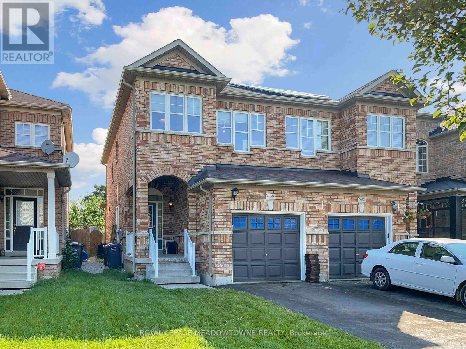 4650 Centretown Way, Mississauga, Ontario  L5R 0E1 - Photo 2 - W12168786