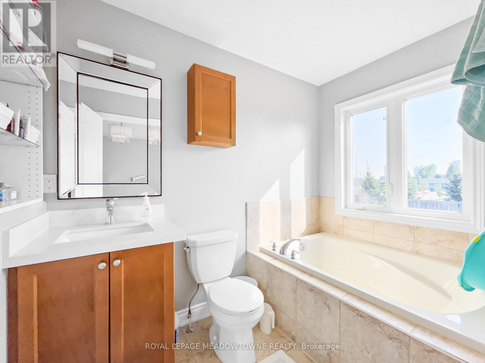 4650 Centretown Way, Mississauga, Ontario  L5R 0E1 - Photo 20 - W12168786