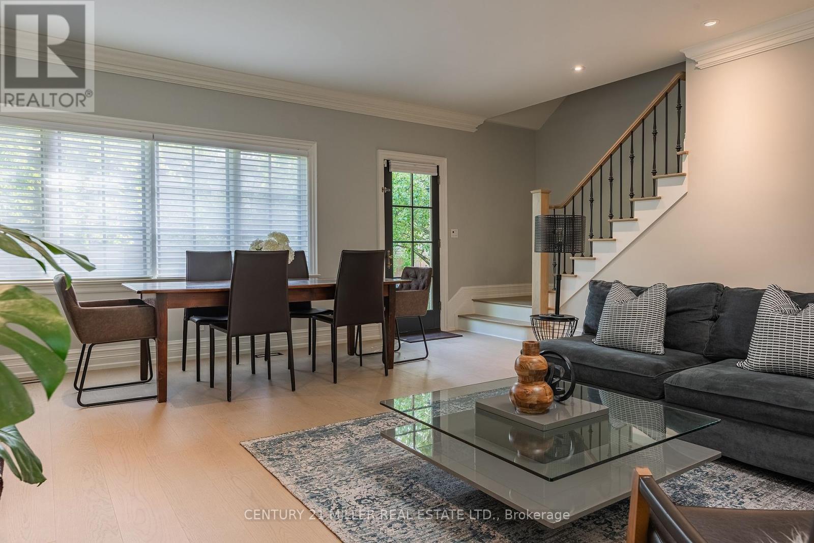 370 Poplar Drive, Oakville, Ontario  L6J 4E4 - Photo 23 - W12168800