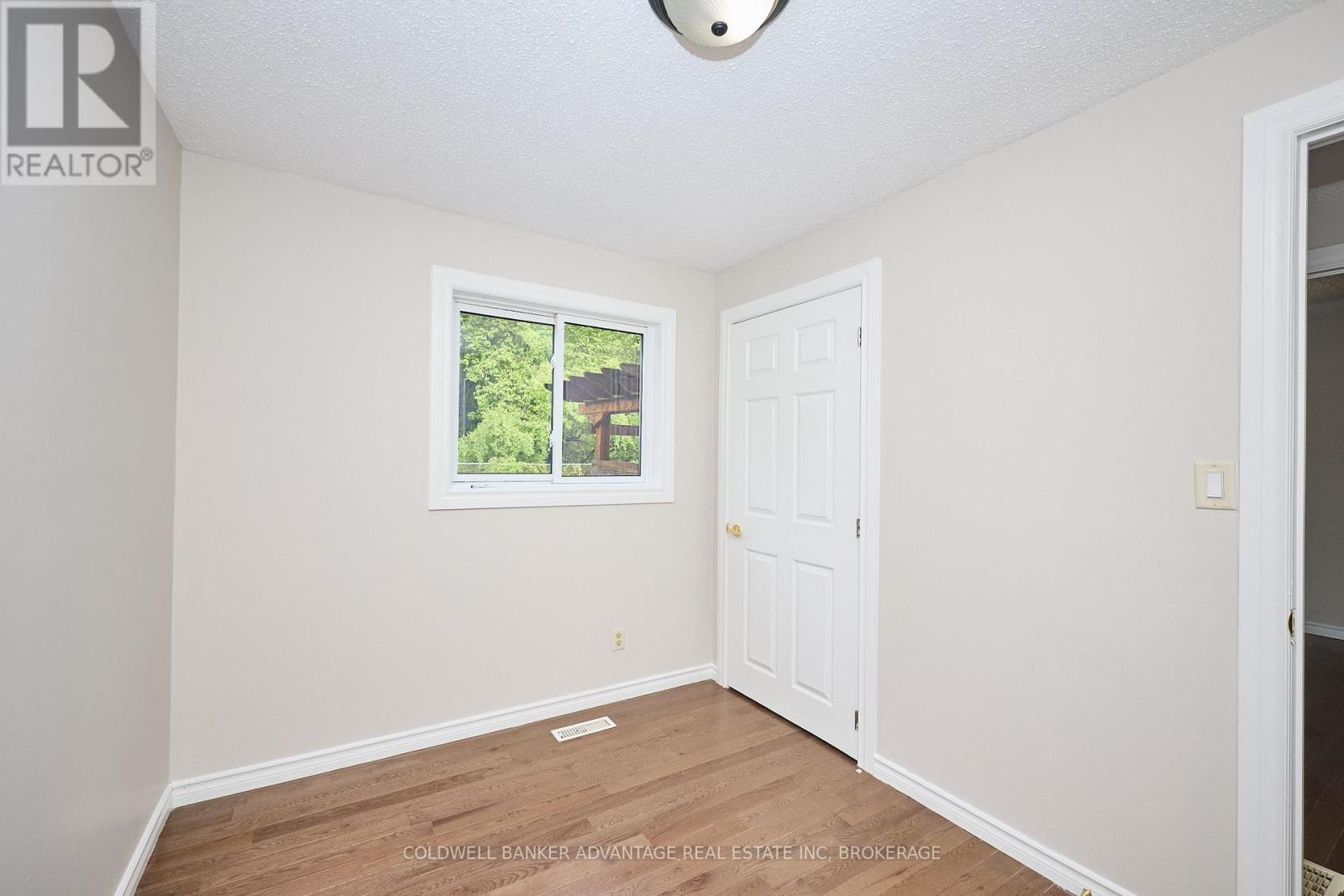 19 Leaside Drive, Welland (N. Welland), Ontario  L3C 6B1 - Photo 20 - X12168931