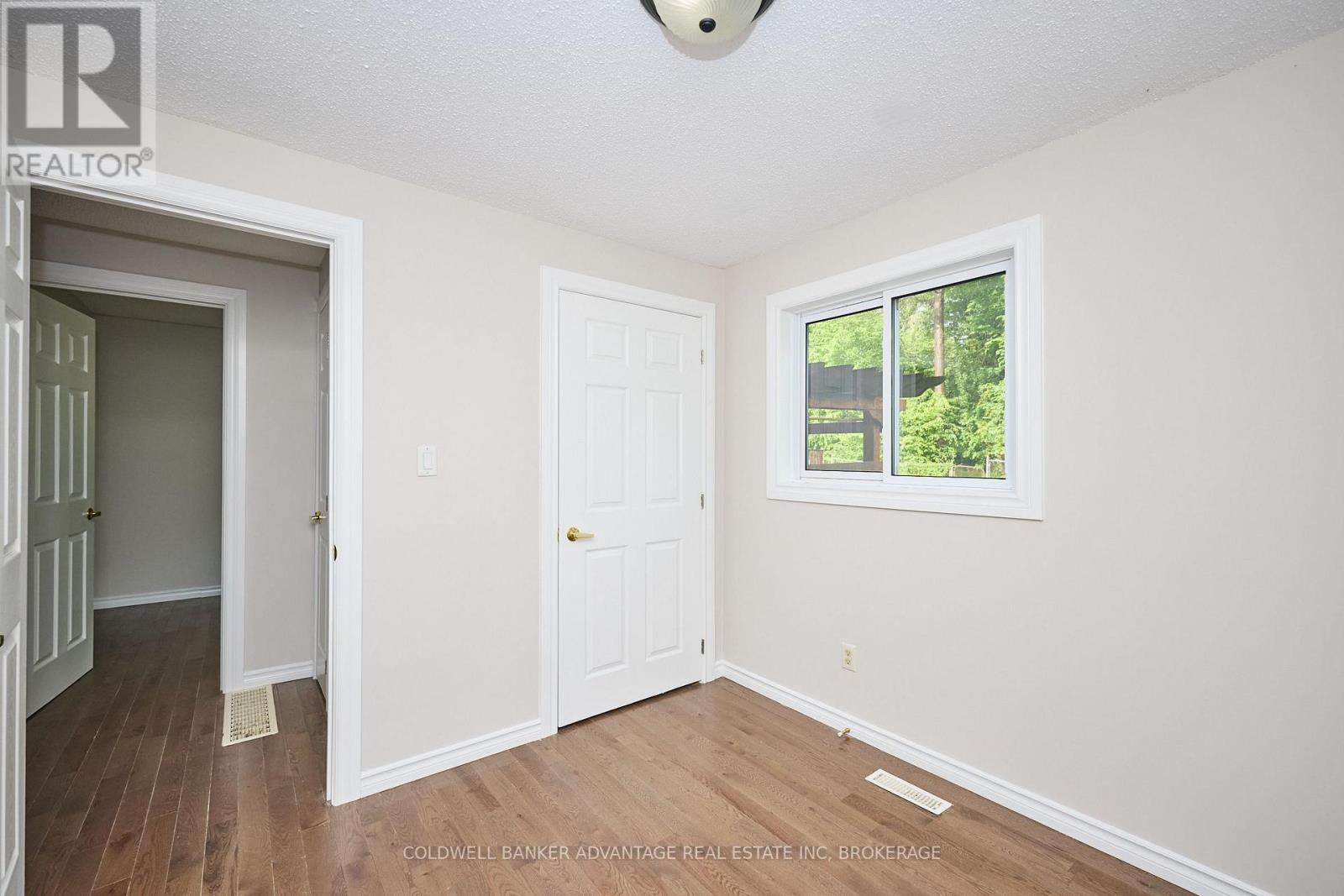 19 Leaside Drive, Welland (N. Welland), Ontario  L3C 6B1 - Photo 21 - X12168931
