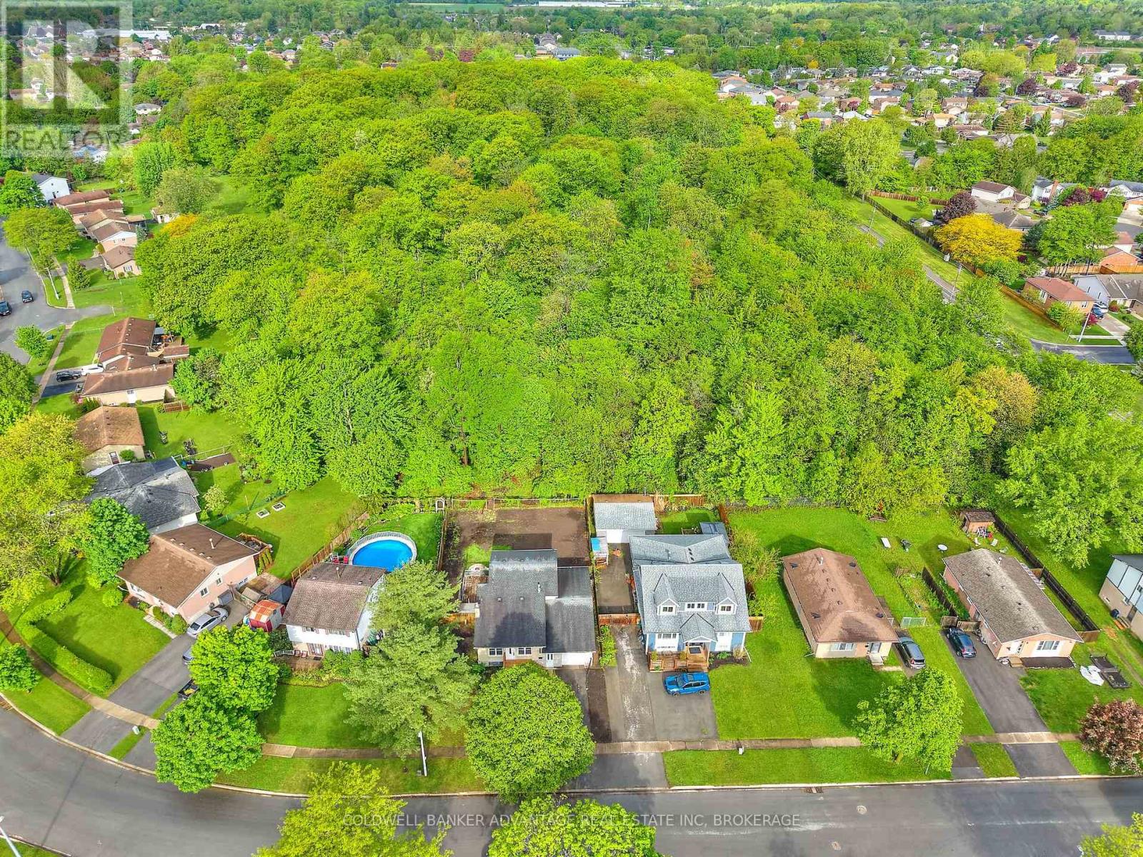 19 Leaside Drive, Welland (N. Welland), Ontario  L3C 6B1 - Photo 3 - X12168931