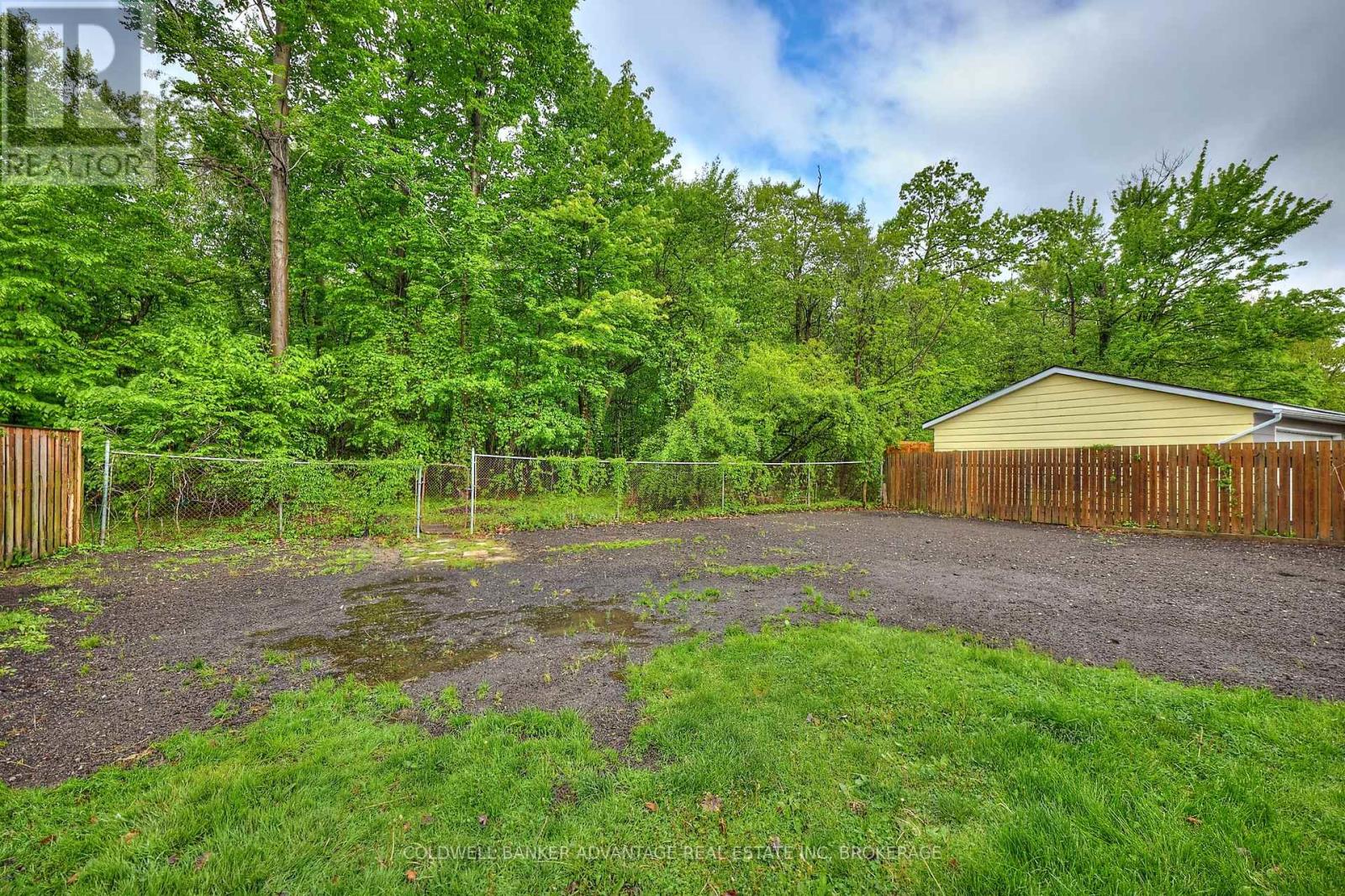 19 Leaside Drive, Welland (N. Welland), Ontario  L3C 6B1 - Photo 31 - X12168931