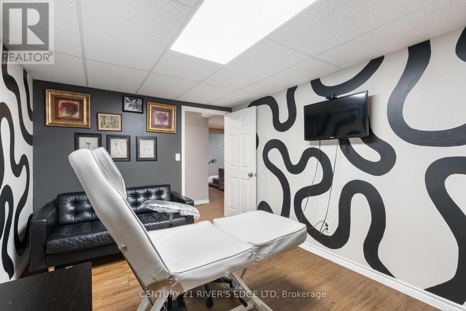 4 Schofield Avenue, Brockville, Ontario  K6V 4M4 - Photo 26 - X12166549