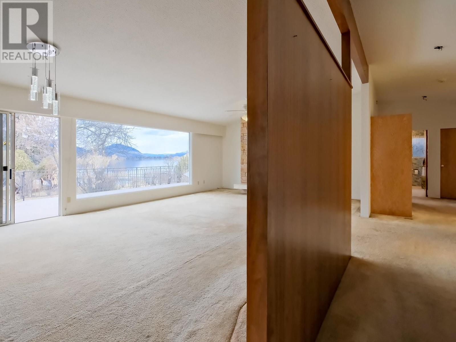 102 Derenzy Place, Penticton, British Columbia  V2A 8W7 - Photo 8 - 10348698