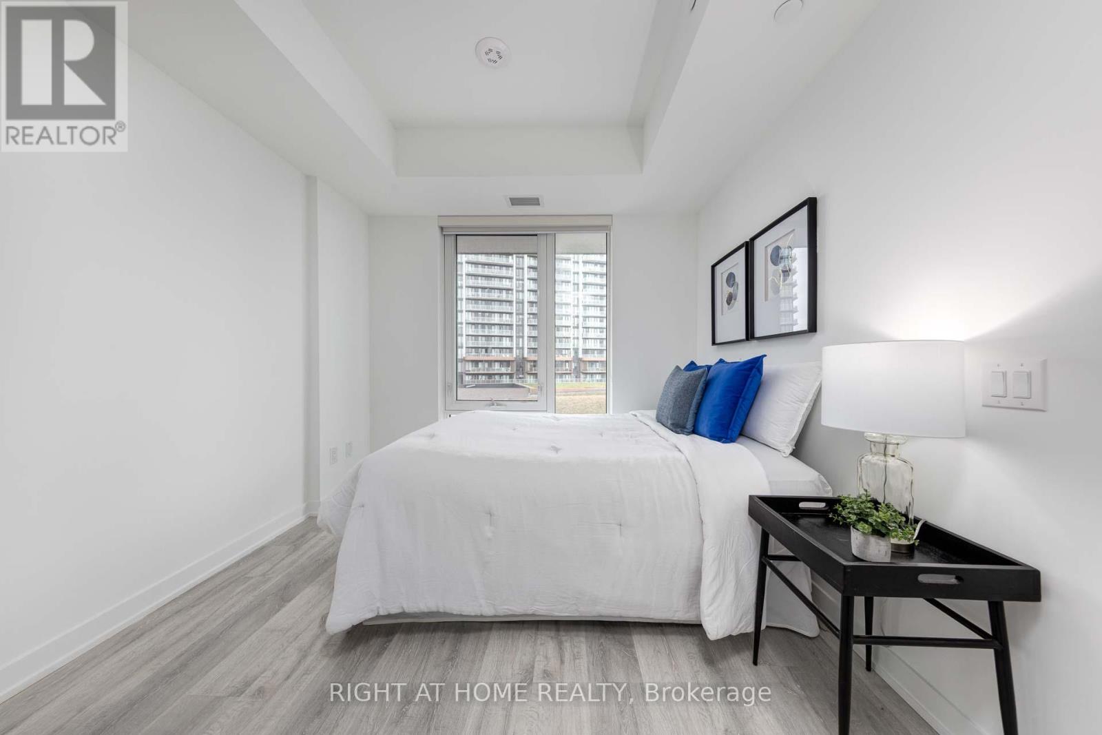431 - 215 Lakeshore Road W, Mississauga, Ontario  L5H 0A7 - Photo 17 - W11961745