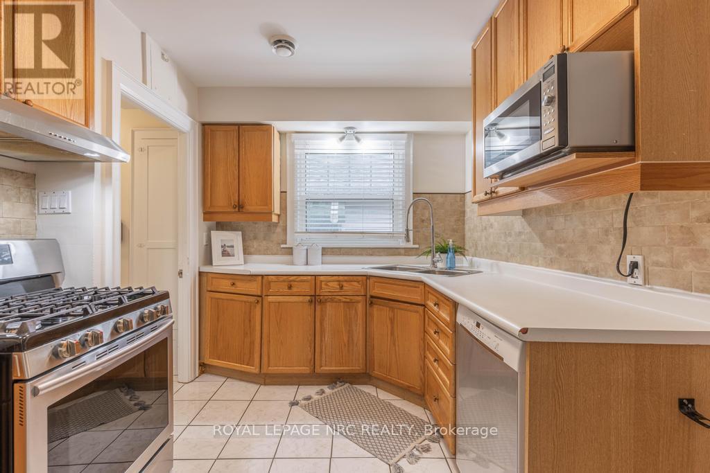 9 Ottawa Street, St. Catharines (Downtown), Ontario  L2R 1Z1 - Photo 21 - X12168621