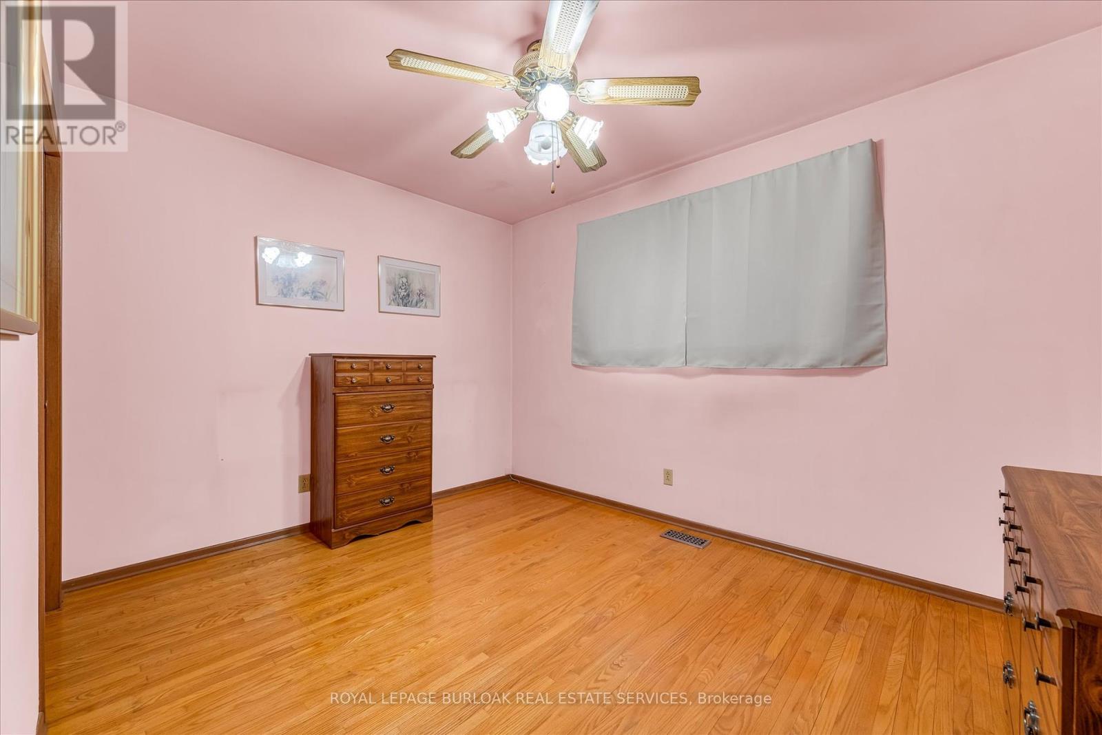 126 Pleasant Avenue, Hamilton (Dundas), Ontario  L9H 3V1 - Photo 16 - X12168647