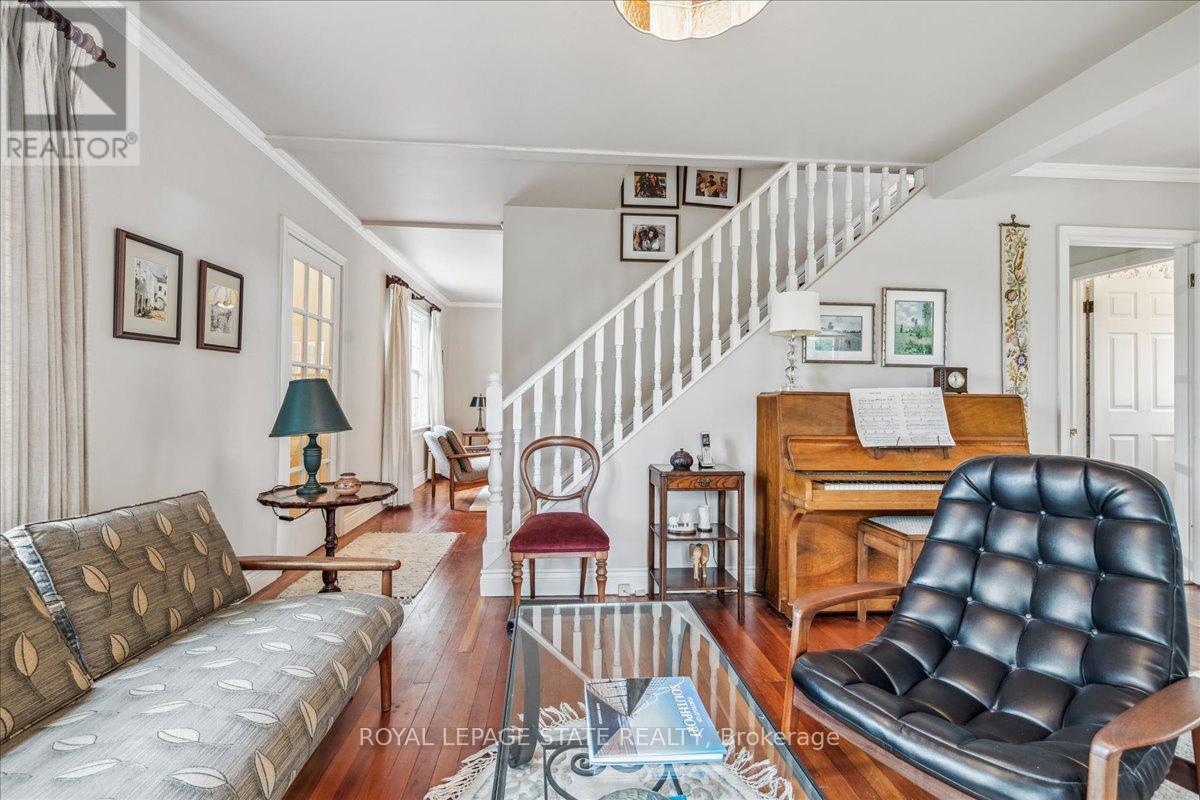 179 Niagara Street, Niagara-On-The-Lake (Town), Ontario  L0S 1J0 - Photo 8 - X12168727