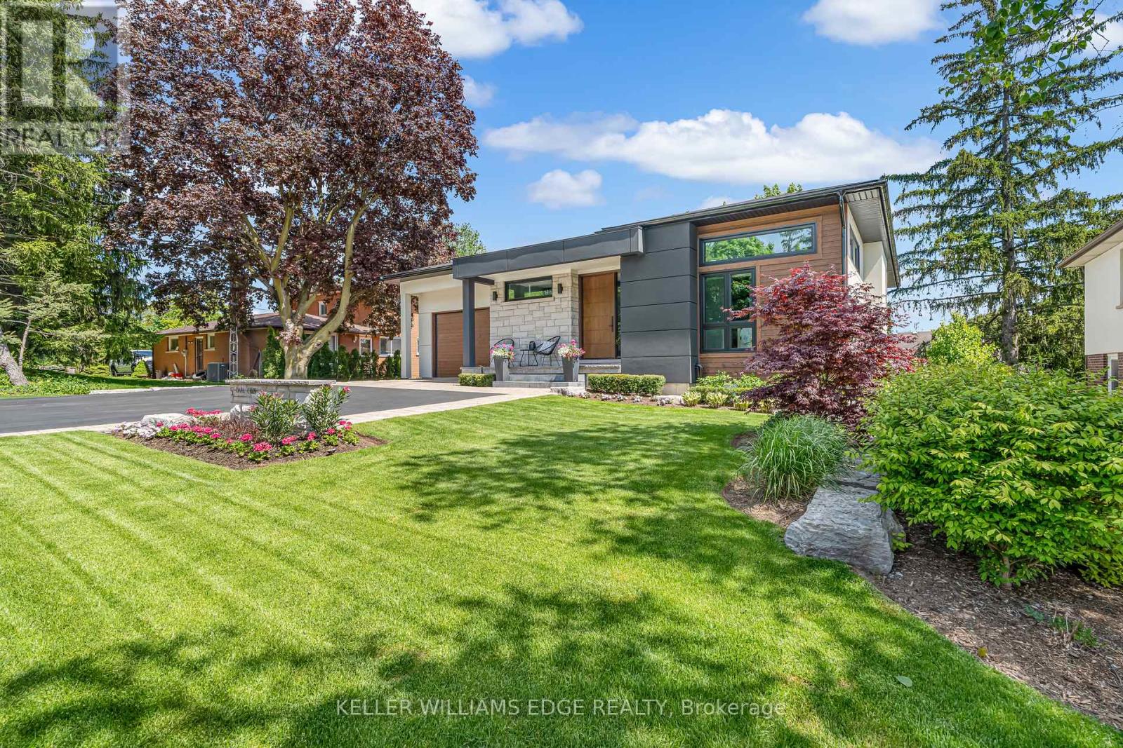Property at 5 CARL CRESCENT image 4