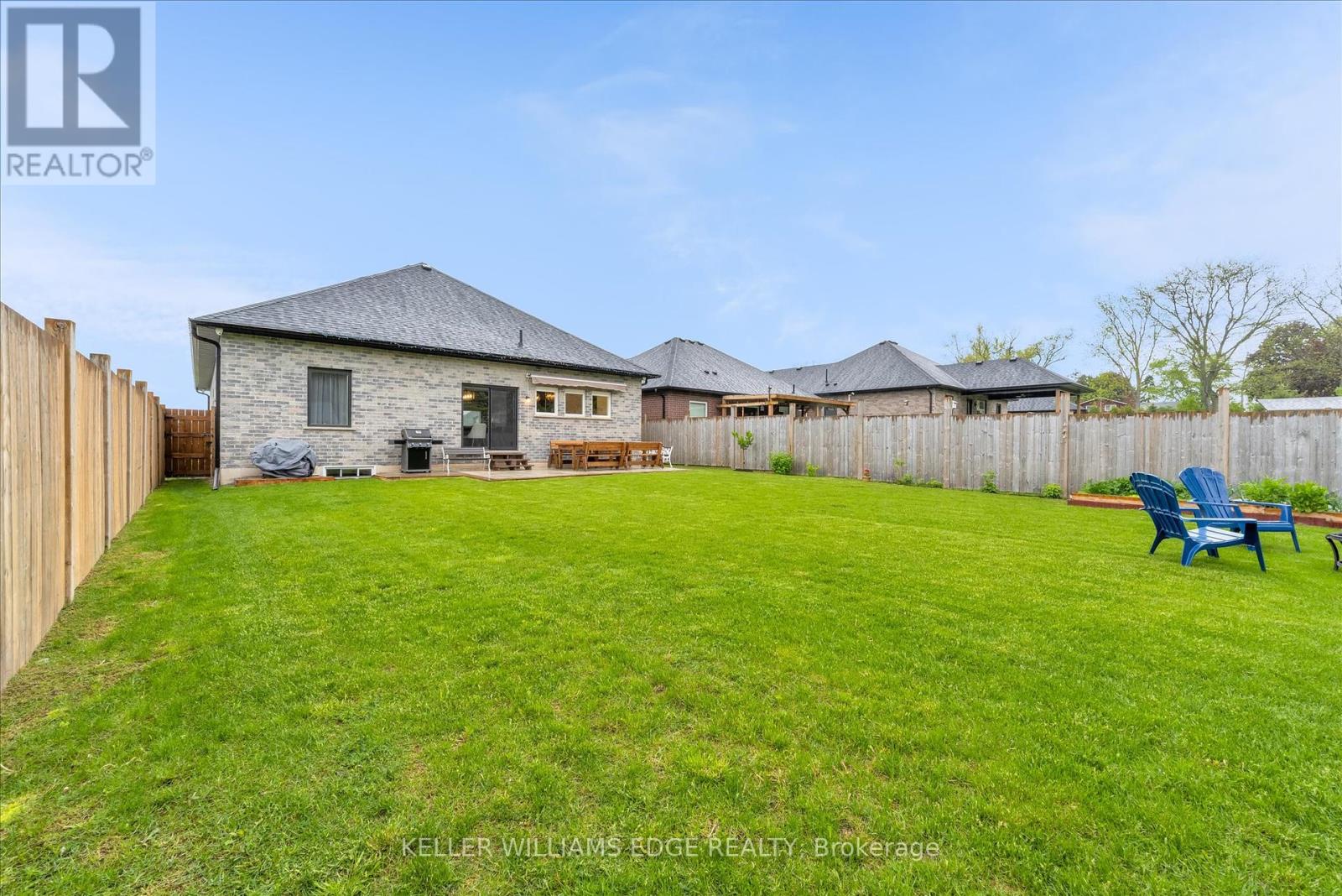 156 Hetram Court, Fort Erie, Ontario  L0S 1B0 - Photo 35 - X12168813