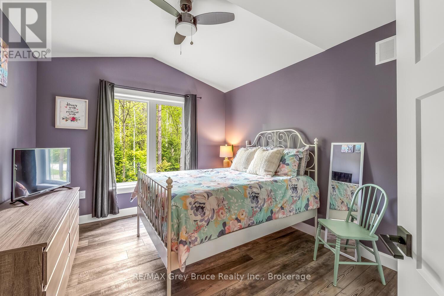 55 Pine Forest Drive, South Bruce Peninsula, Ontario  N0H 2G0 - Photo 19 - X12168865