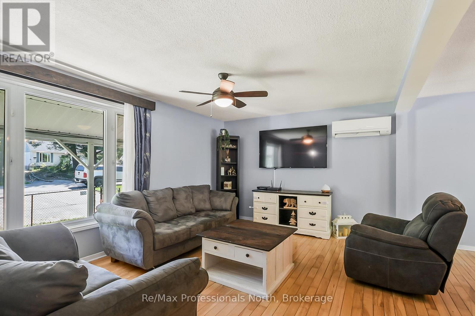 Property at 110 FRASER STREET image 4