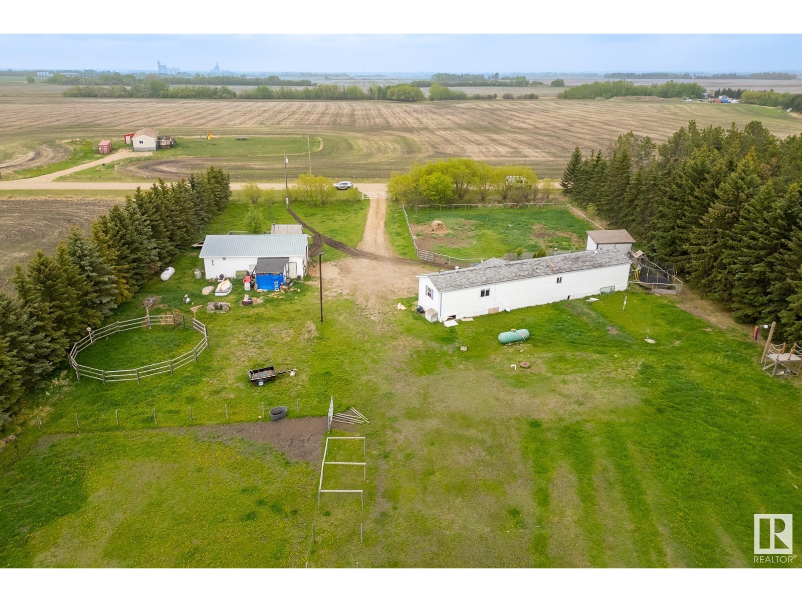 55524 Rge Road 261, Rural Sturgeon County, Alberta  T8R 1P4 - Photo 30 - E4437969