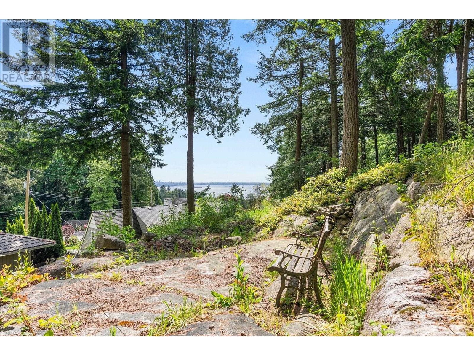 4780 Estevan Place, West Vancouver, British Columbia  V7W 1G9 - Photo 26 - R3005425