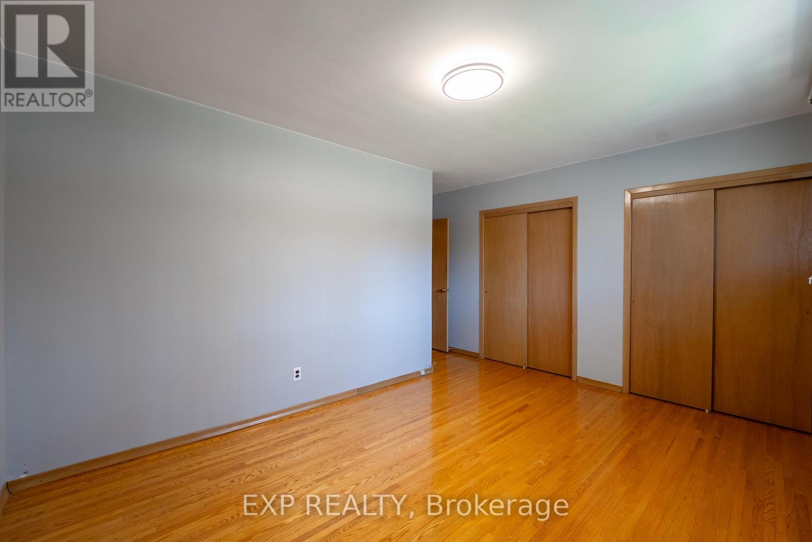 402 Kerman Avenue, Grimsby, Ontario  L3M 3X1 - Photo 28 - X12159869