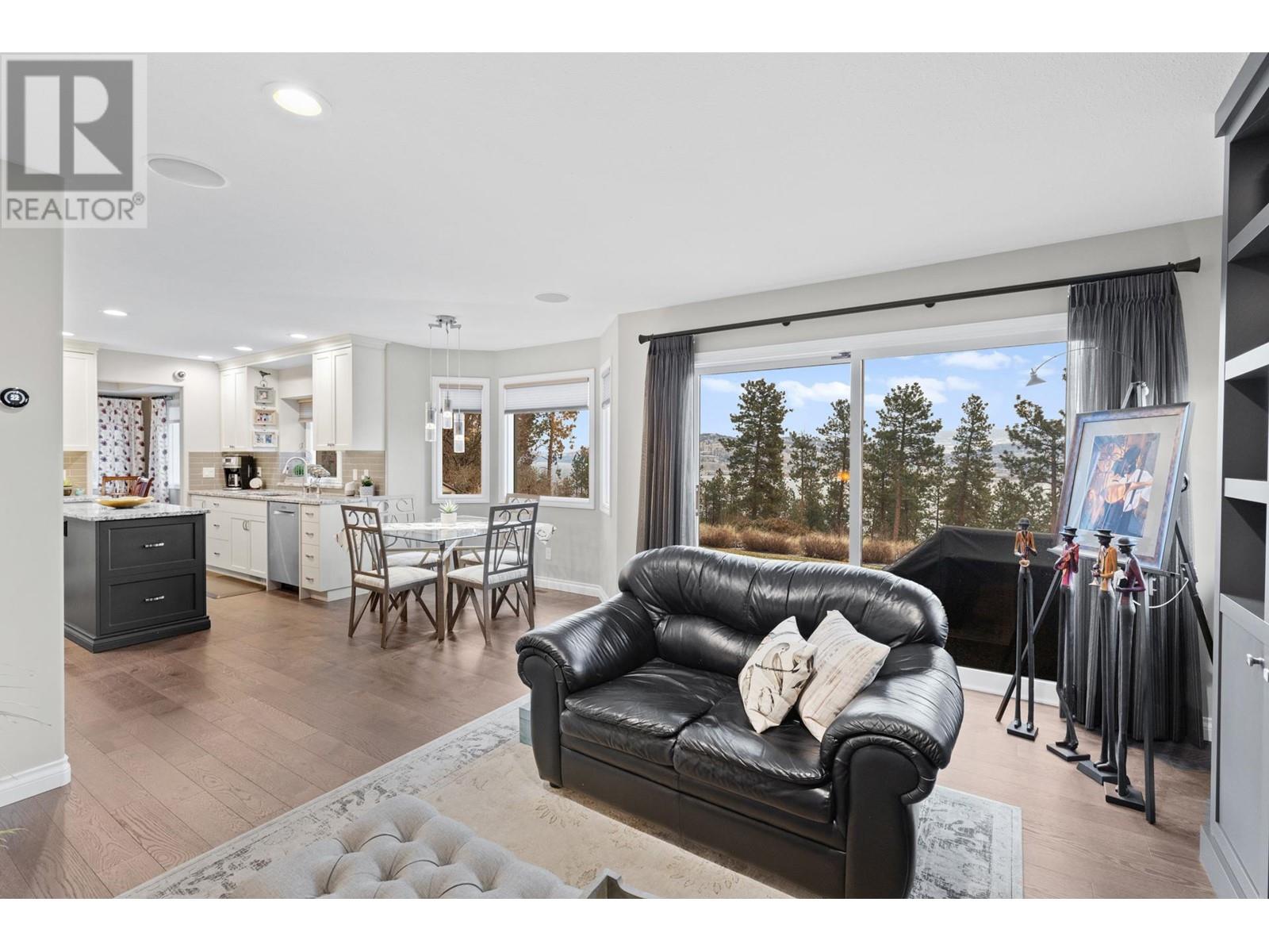 Property at 1929 Bayview Court image 5