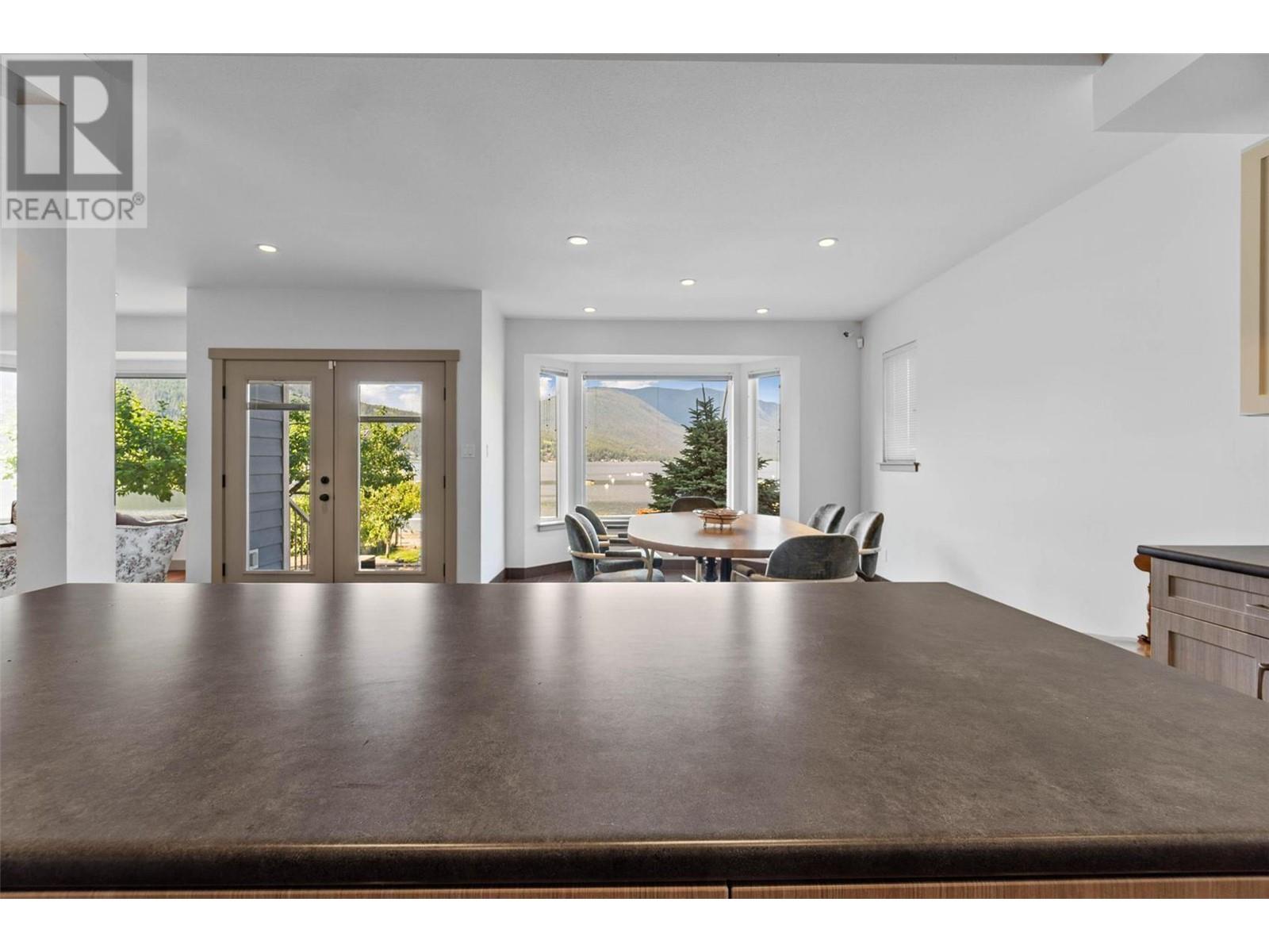 4751 75 Avenue NE, Salmon Arm, BC V0E1K0