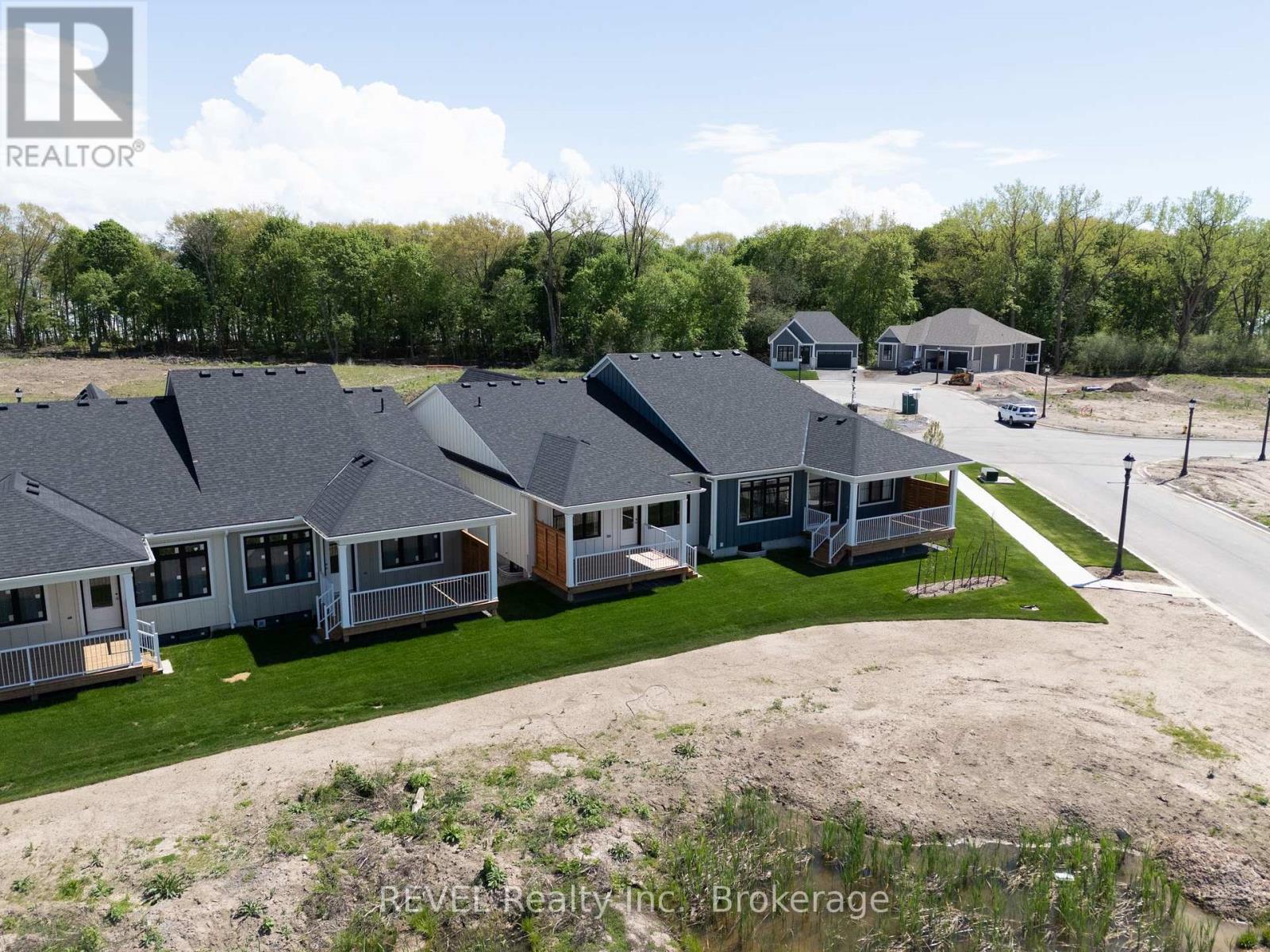 70b Seneca Drive, Fort Erie, Ontario  L2A 1C2 - Photo 34 - X12169016