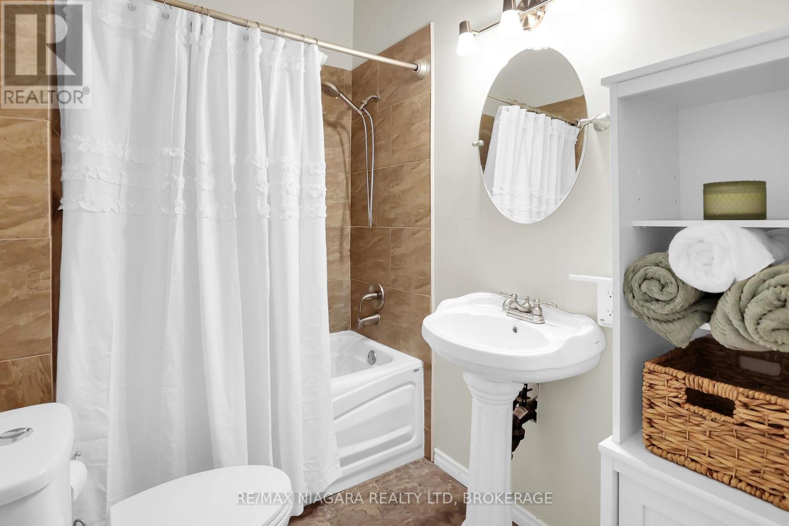 232 Merritt Street, St. Catharines, Ontario  L2T 1J8 - Photo 18 - X12169017