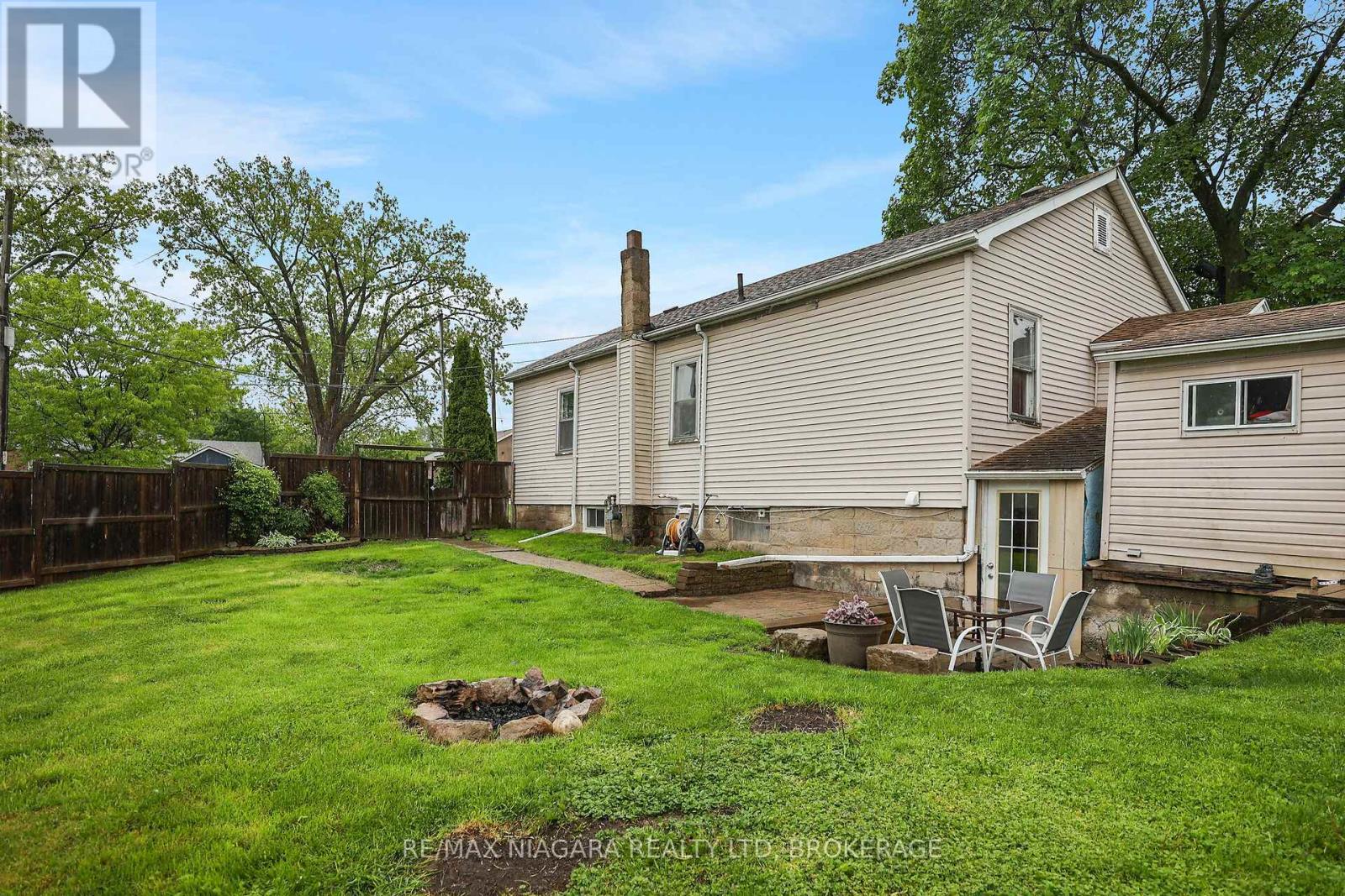 Property at 232 MERRITT STREET image 2