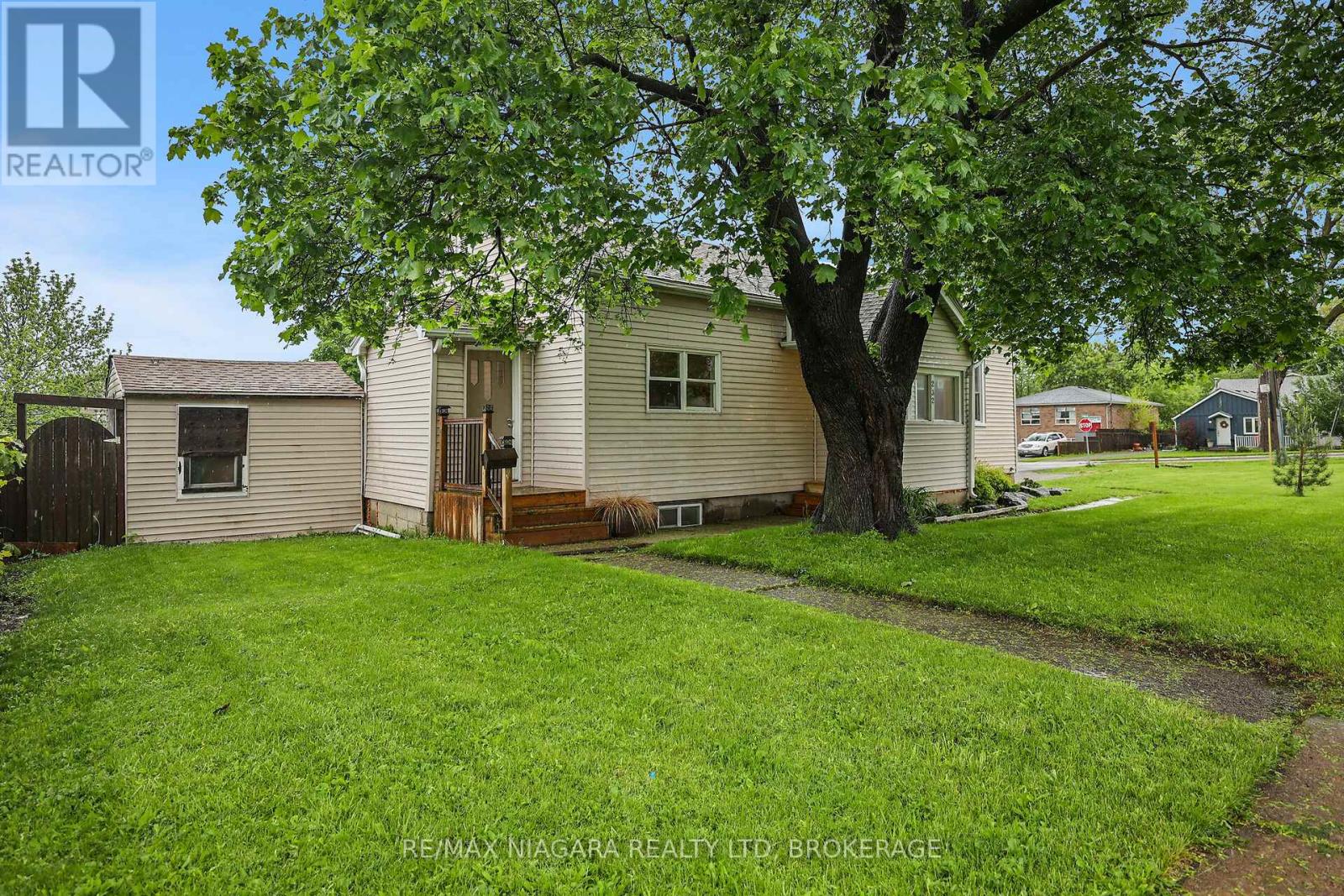 Property at 232 MERRITT STREET image 5