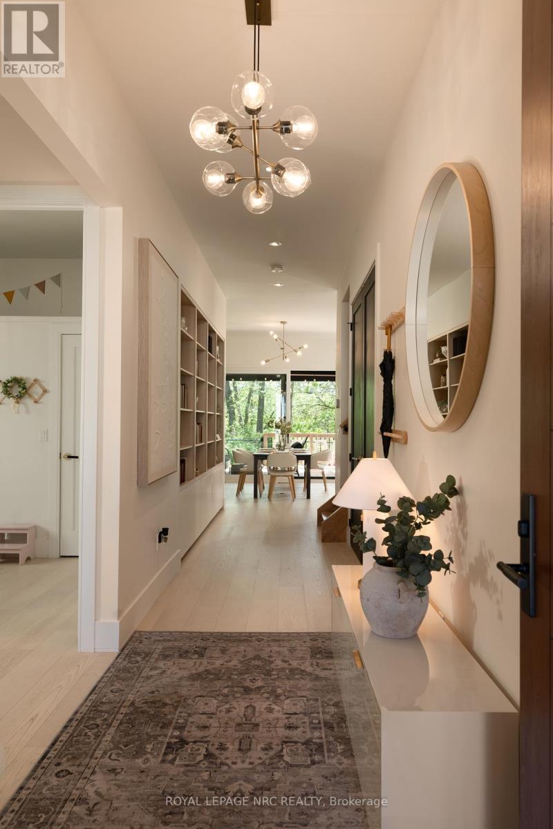 86 Millpond Road, Niagara-On-The-Lake (St. Davids), Ontario  L0S 1J0 - Photo 6 - X12169022