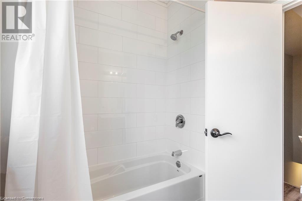 4199 Longmoor Drive Unit# 6, Burlington, Ontario  L7L 5J9 - Photo 19 - 40732764