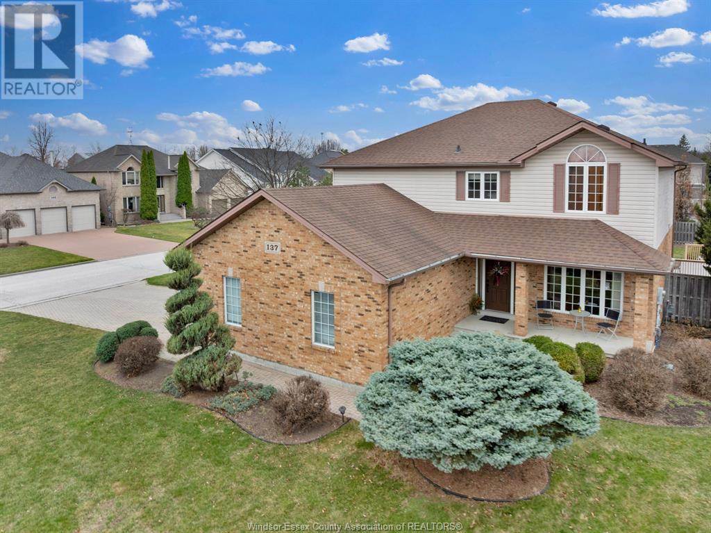 Property at 137 SEYMOUR CRESCENT image 1