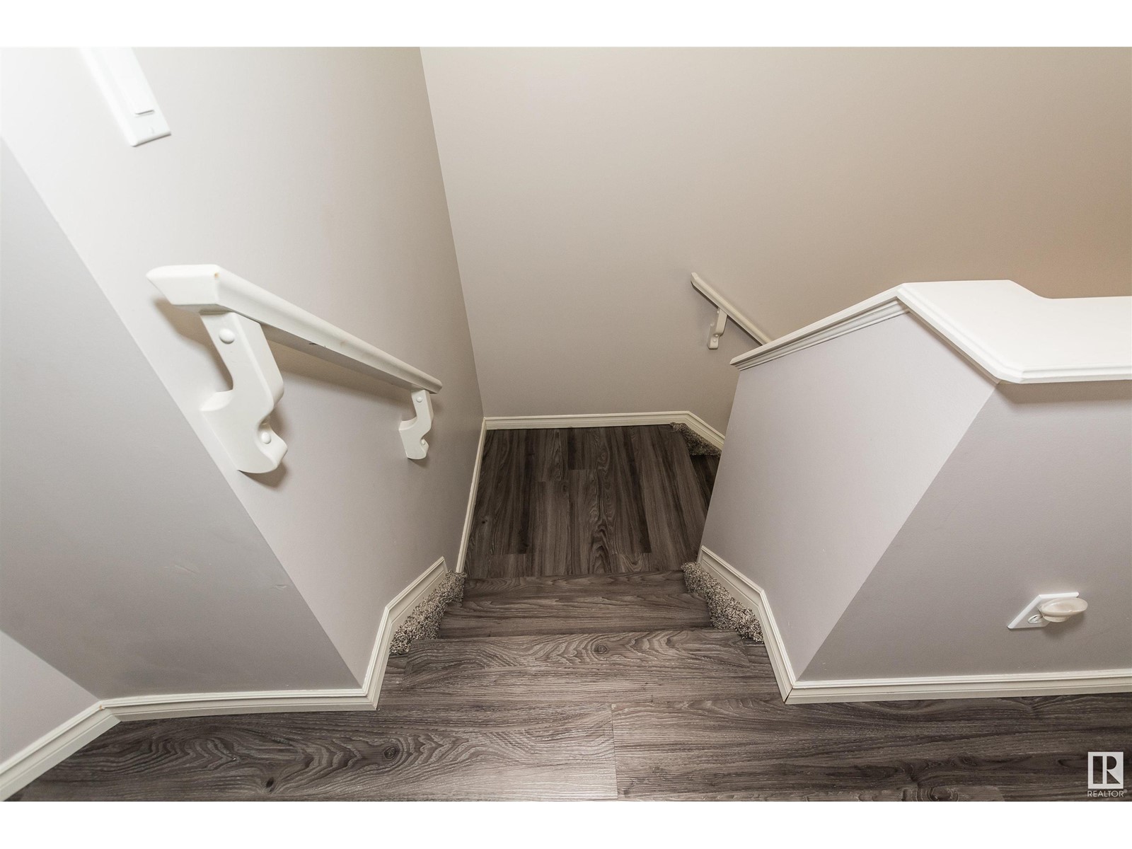 Property at #97 13825 155 AV NW image 4