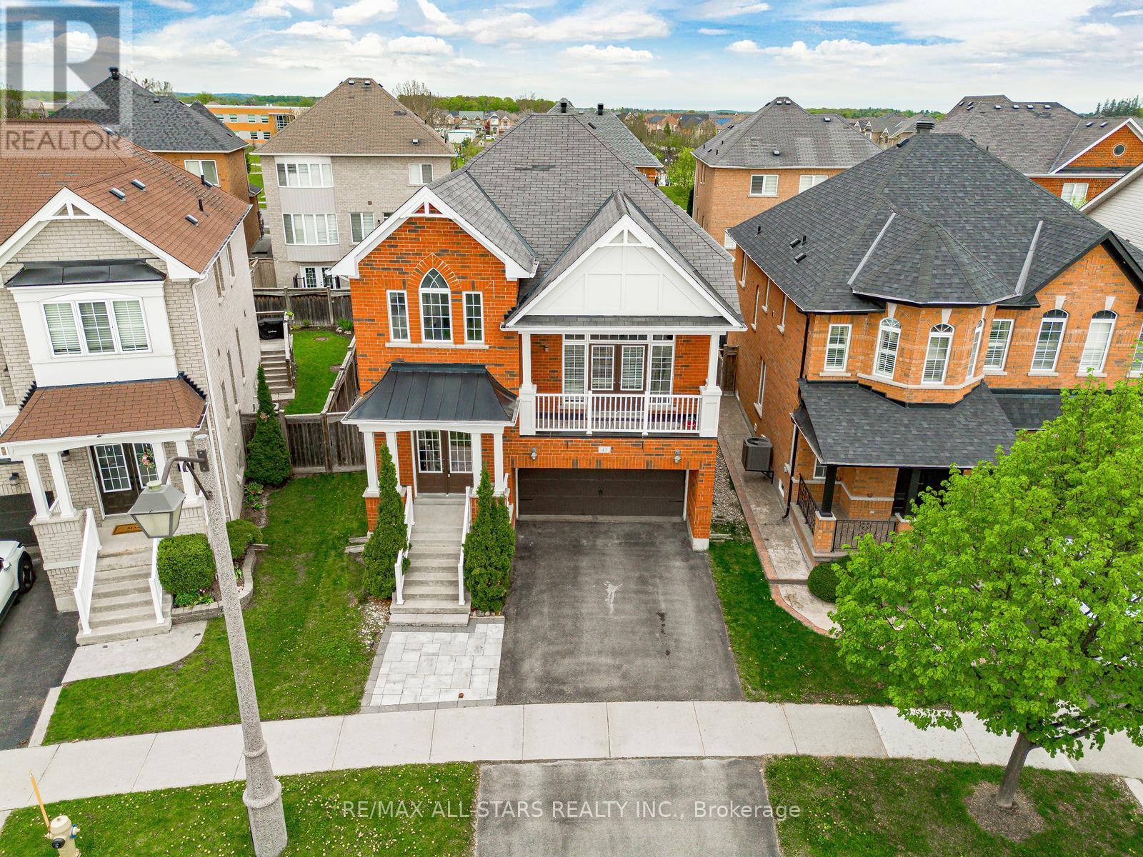 43 HORSEDREAMER LANE, Whitchurch-Stouffville, Ontario