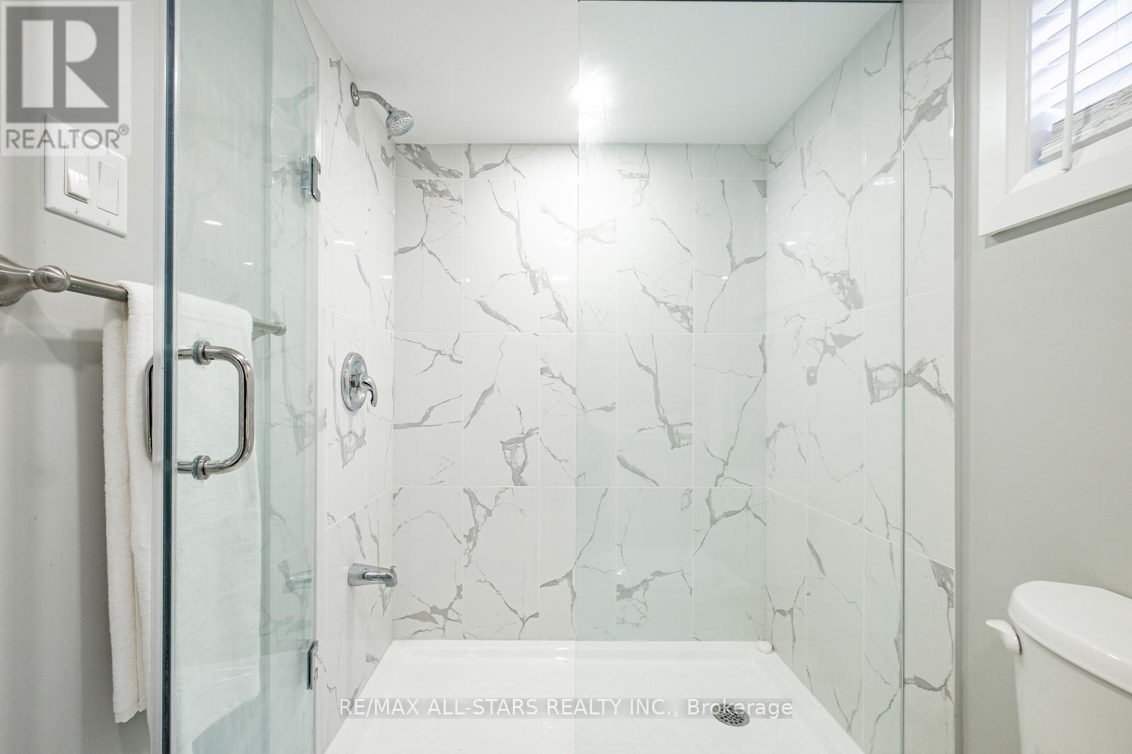 43 Horsedreamer Lane, Whitchurch-Stouffville, Ontario  L4A 0G6 - Photo 46 - N12152507