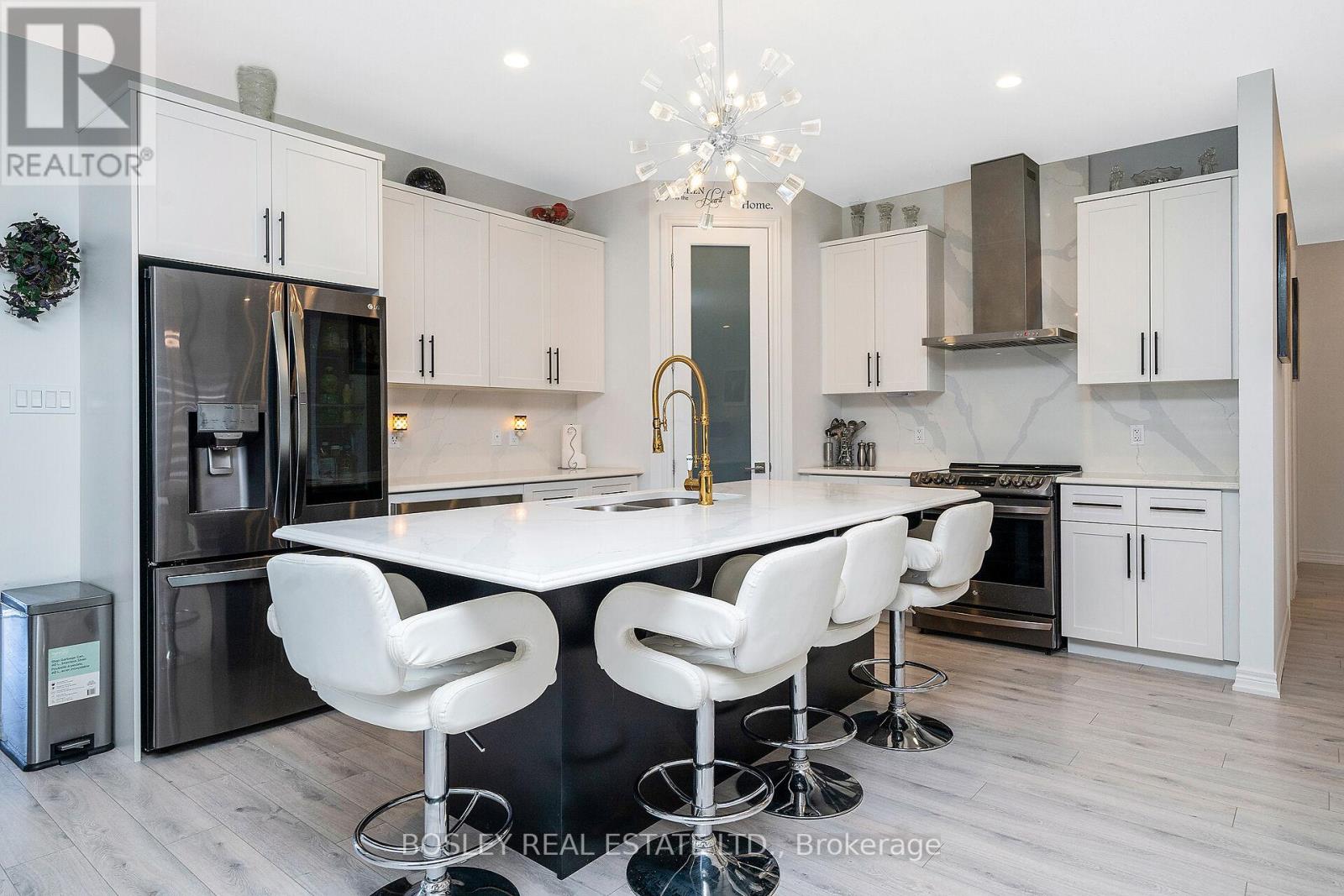 Property at 180 ECCLES AVENUE image 5