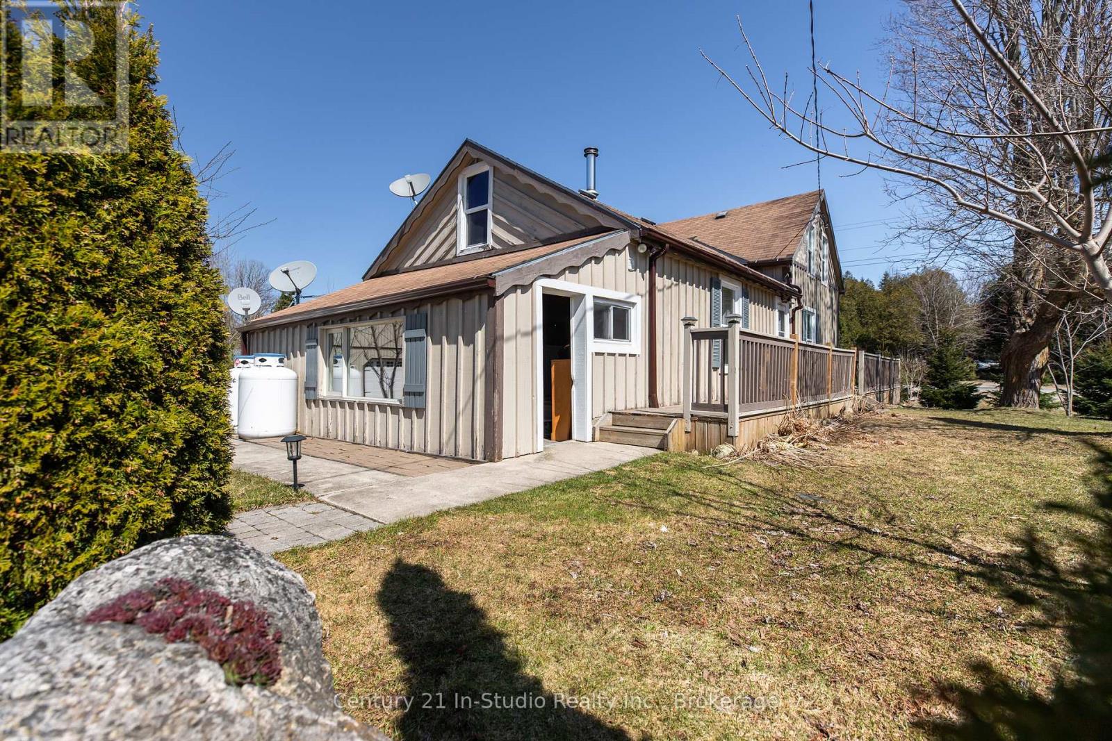 315860 Highway 6 Highway, Chatsworth, Ontario  N0H 2V0 - Photo 3 - X12052408