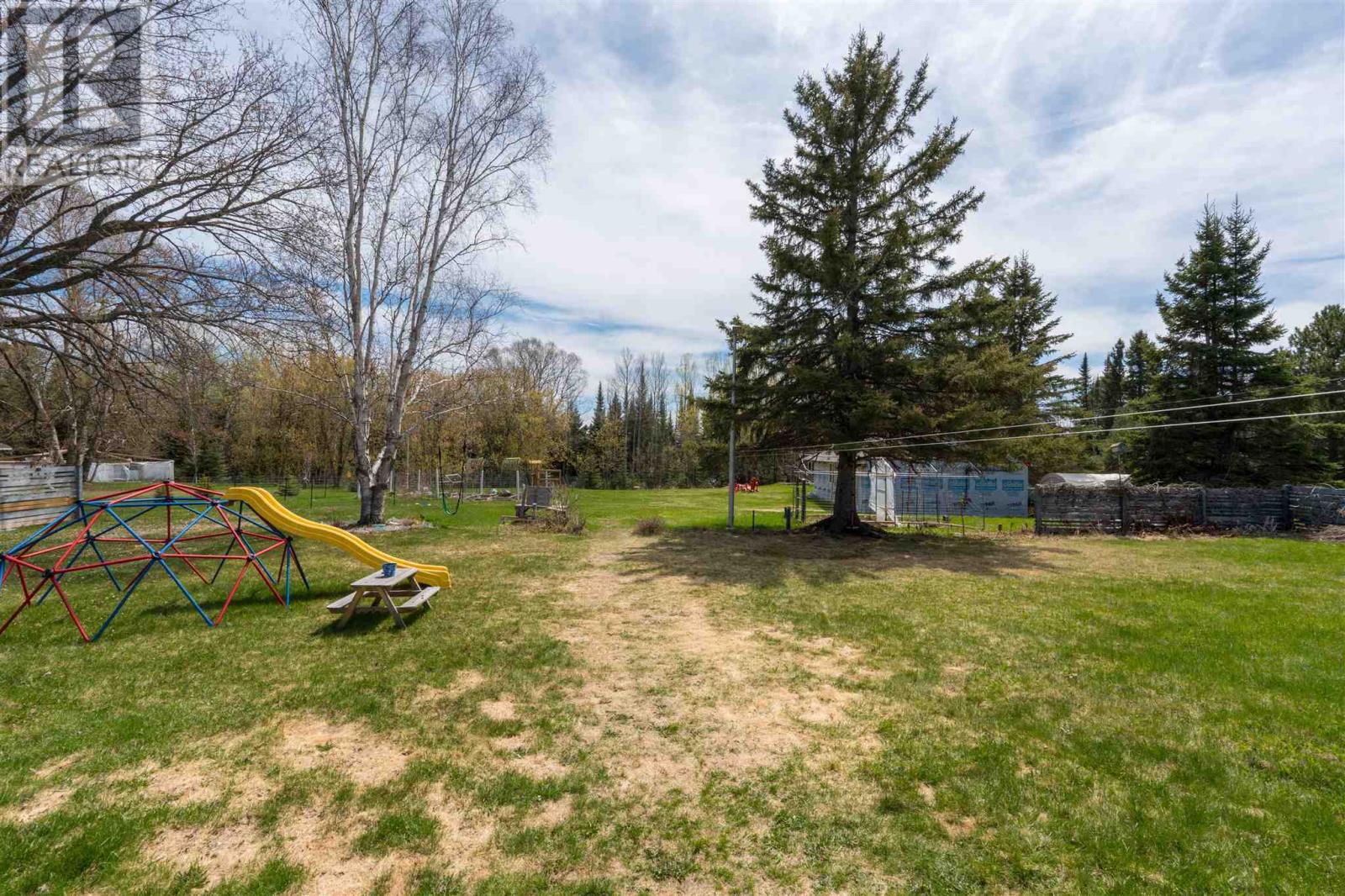 1315 Hutton Park Dr, Thunder Bay, Ontario  P7G 1J5 - Photo 42 - TB251309