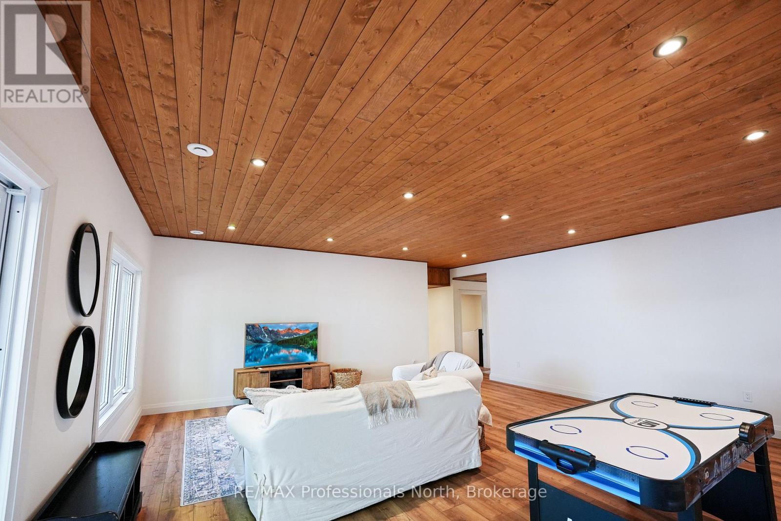 1041 Minaki Lane, Minden Hills (Minden), Ontario  K0M 2K0 - Photo 40 - X12168862