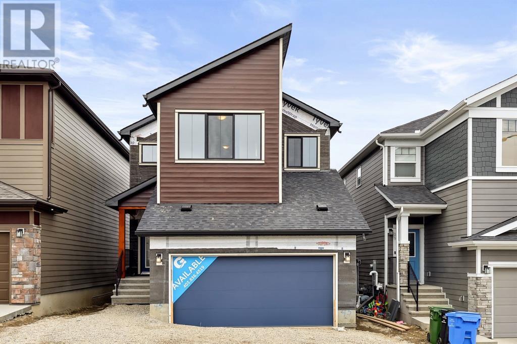 43 Versant View SW, Calgary, Alberta