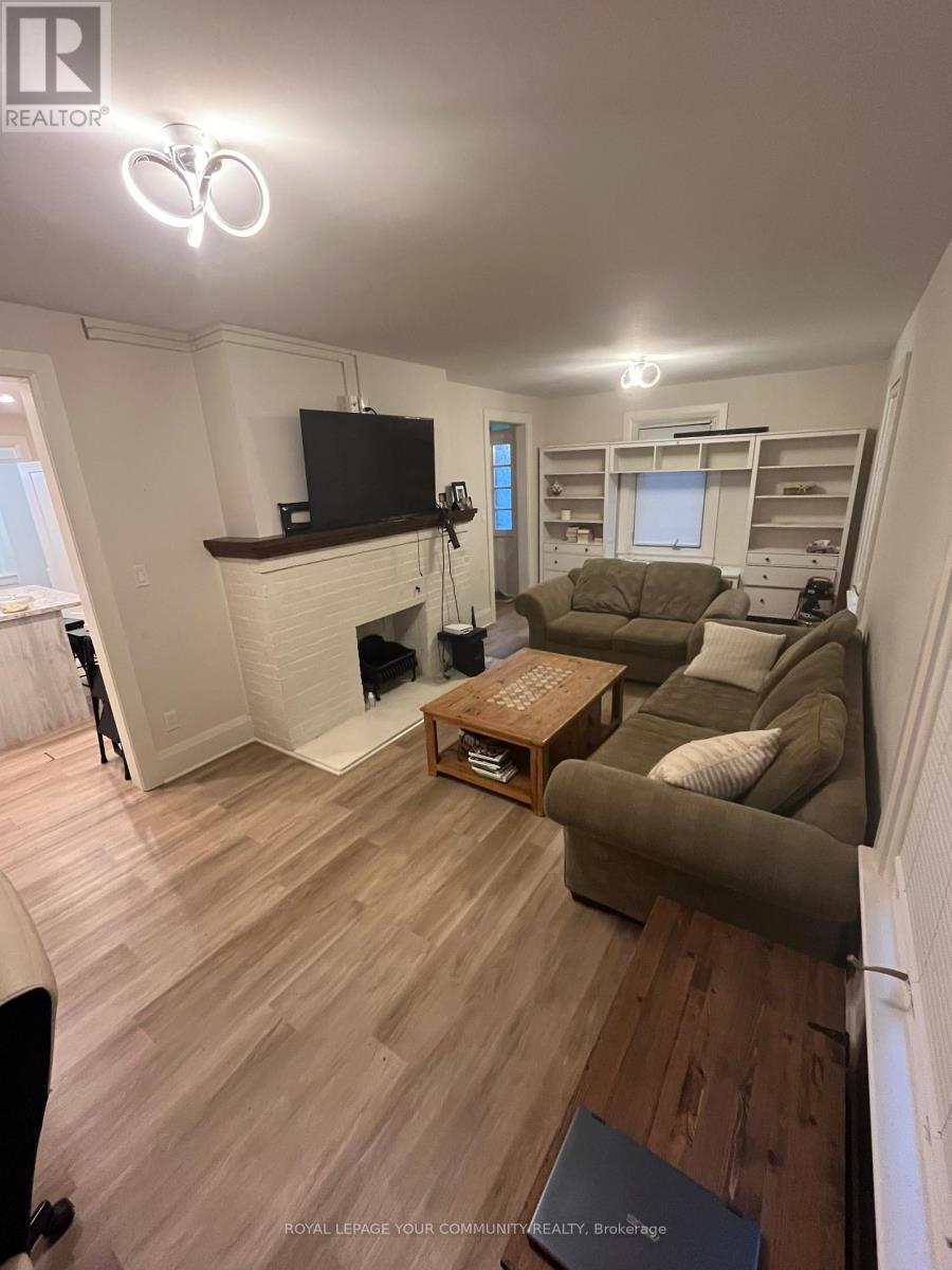 99 Mill Street, Richmond Hill, Ontario  L4C 4A6 - Photo 2 - N12168491