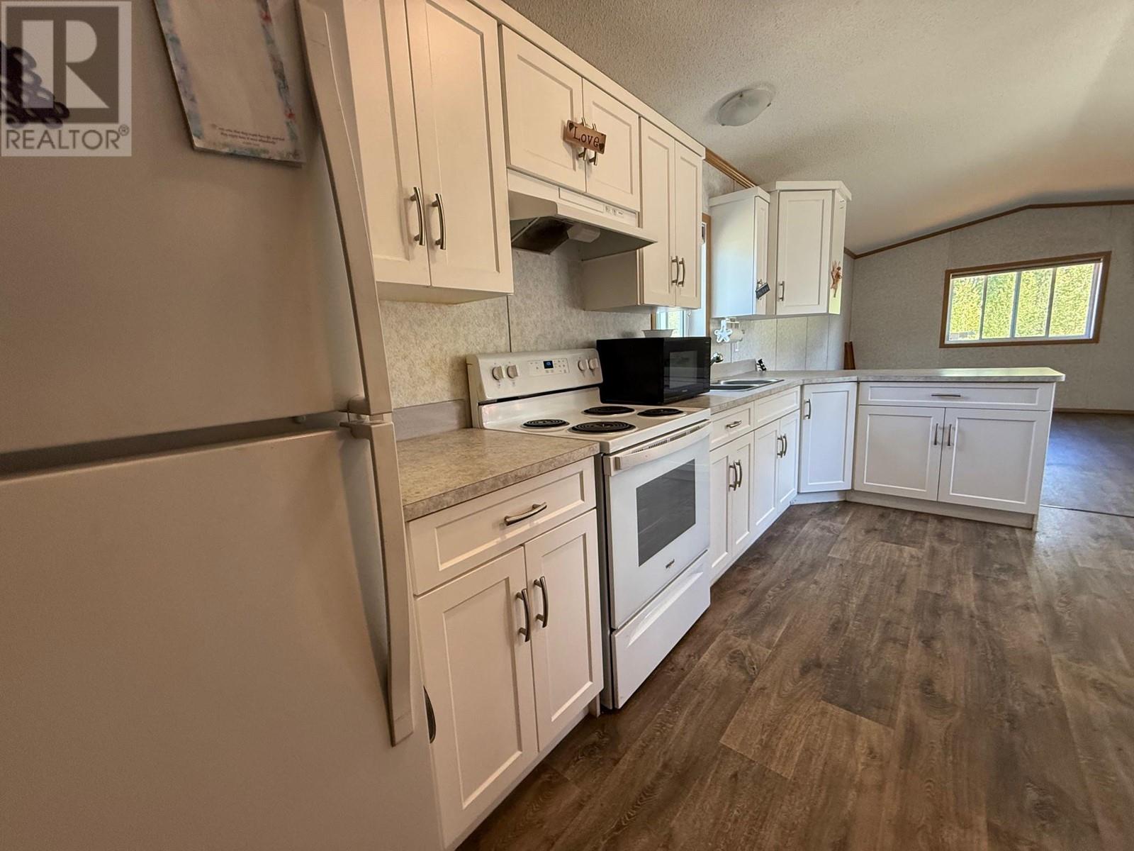 4626 Summer Road Unit# 16, Barriere, British Columbia  V0E 1E0 - Photo 4 - 10331475
