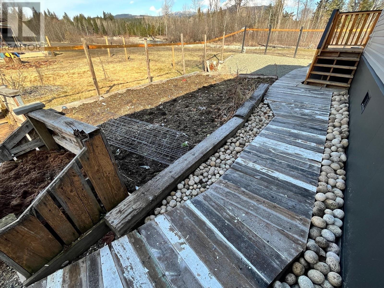 4626 Summer Road Unit# 16, Barriere, British Columbia  V0E 1E0 - Photo 23 - 10331475